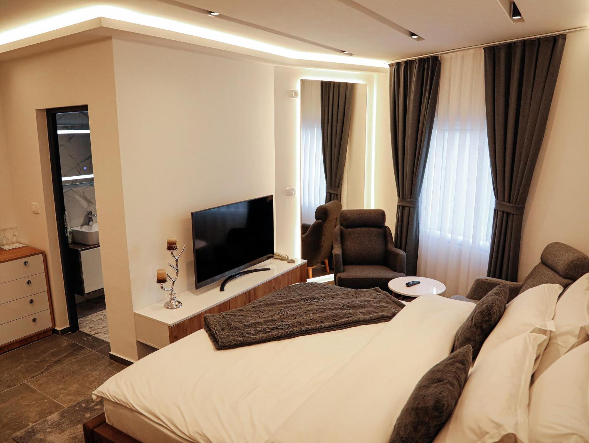 Hotel Europa 92 Ferizaj Dış mekan fotoğraf