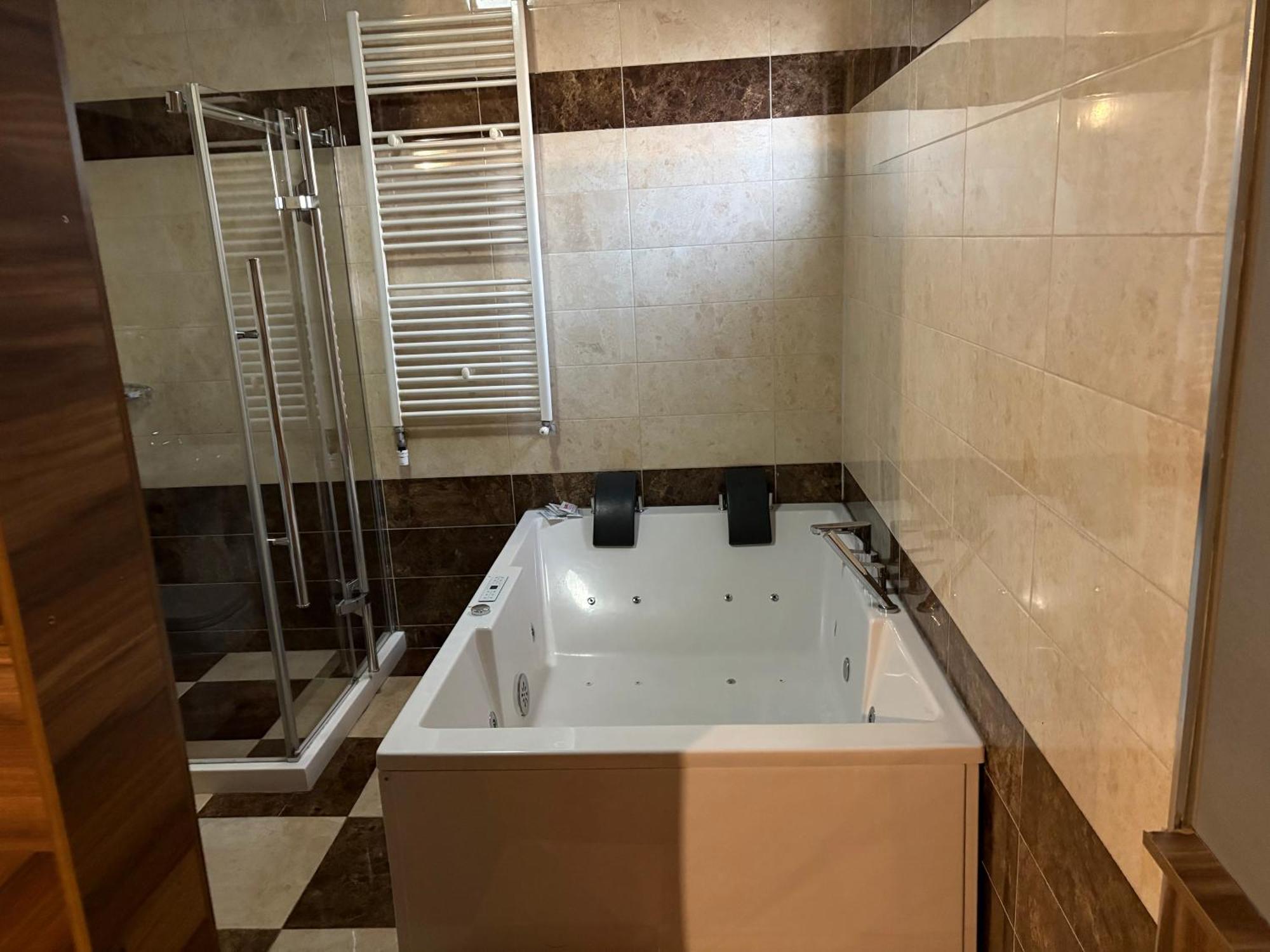 Hotel Europa 92 Ferizaj Dış mekan fotoğraf